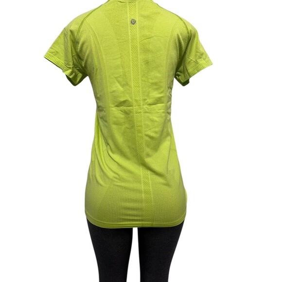 Lululemon Top Women's Lucid Lime Run Swiftly Tech Short Sleeve Shirt Size 10 - Picture 9 of 10